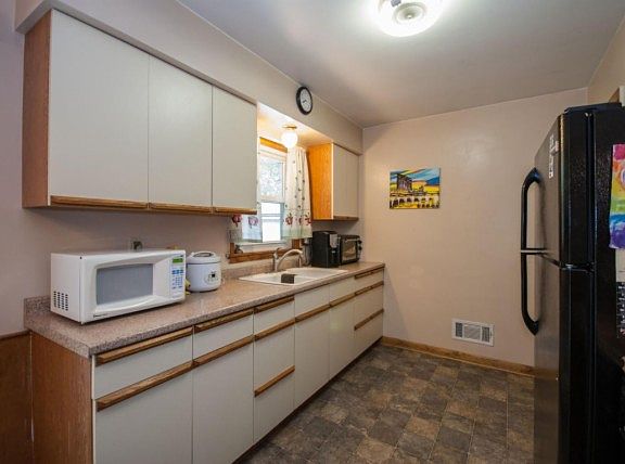 4th image of 4647 Burgis Ave SE