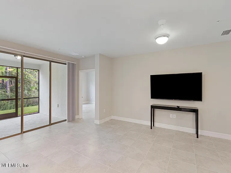 443 Orchard Pass Ave — Photo 8