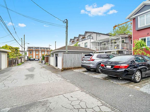 5th image of 2743 Duke St