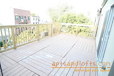 Rented by aptsandlofts.com