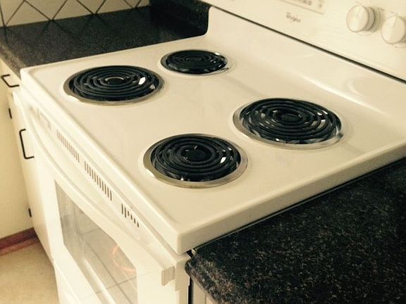 4th image of 708 E Chestnut St