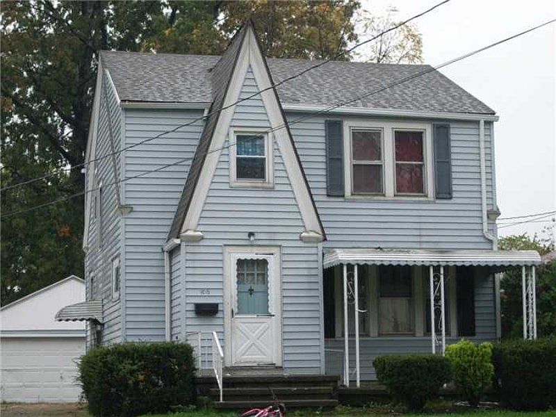 1st image of 1015 W 29th St