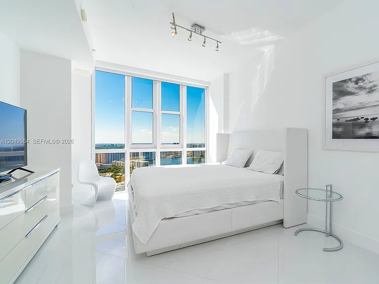18201 Collins Ave #4709A — Photo 15
