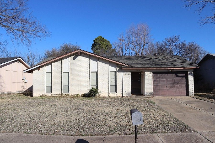 1st image of 2521 Willow Ln