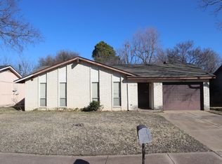 2521 Willow Ln, Irving, TX 75060