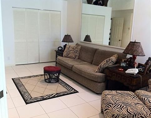 Home For Sale In Broken Sound