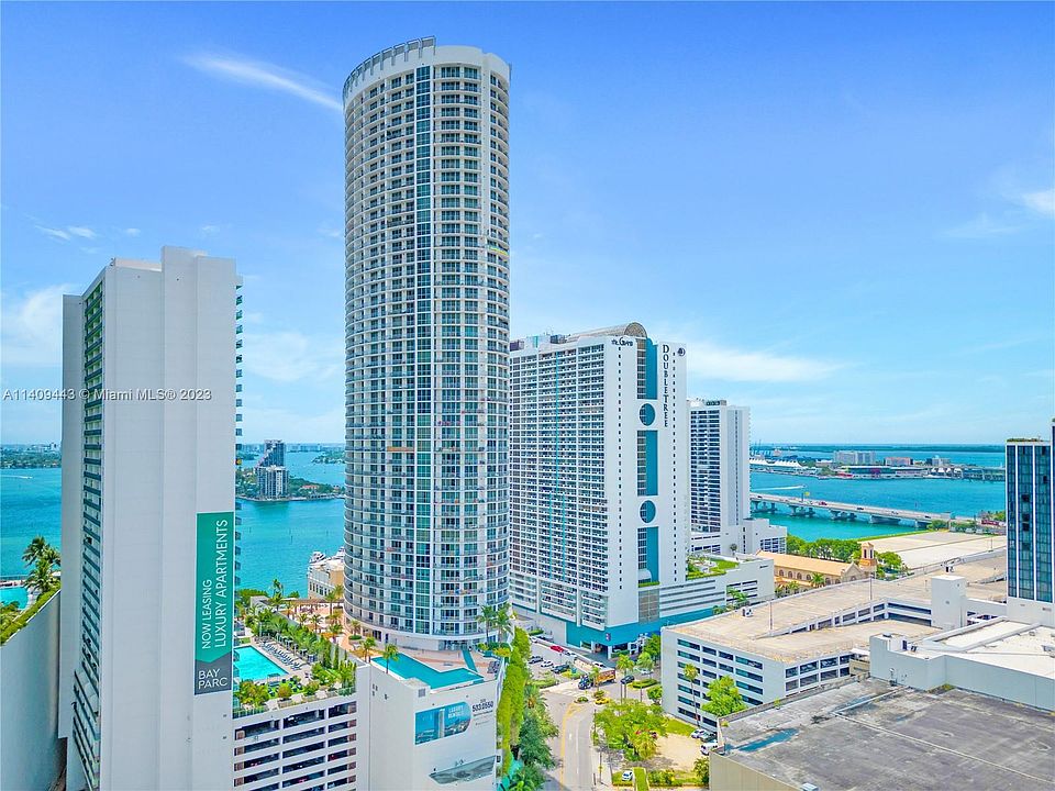 1st image of 1750 N Bayshore Dr APT 4410