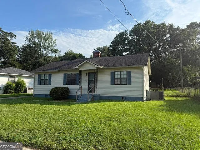 404 McArthur Blvd — Photo 2