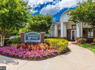3820 Lightfoot St, Chantilly, VA 20151