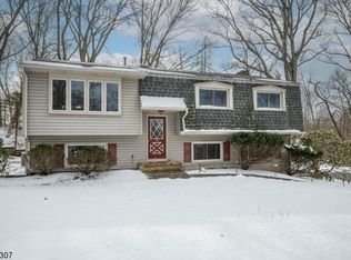 1B Leo Ave, Stanhope, NJ