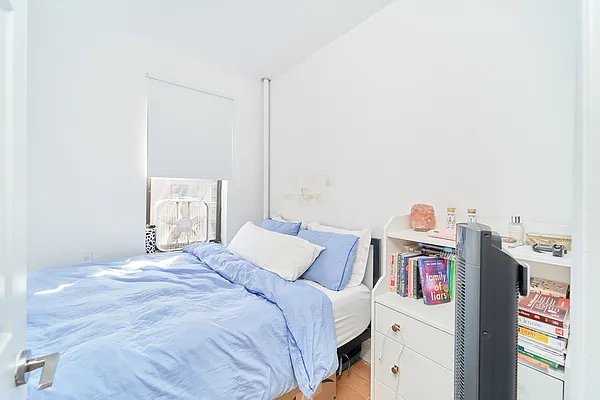 Rented by Living New York | media 10