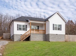 2550 N Hurricane Creek Rd, Mc Ewen, TN 37101