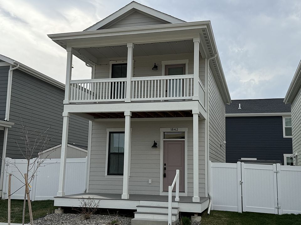 1st image of 1842 Saint Paul Ln