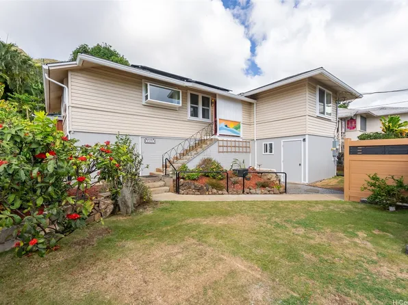 2420 Gardenia St, Honolulu, HI 96816