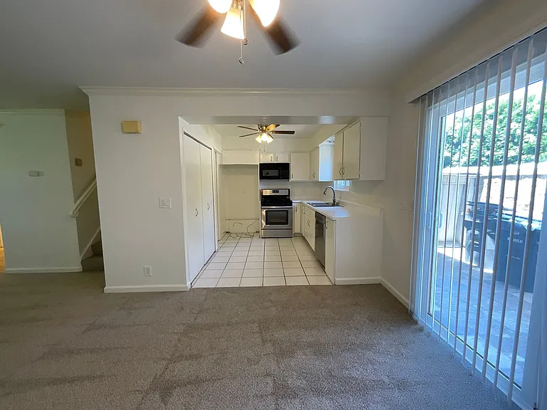 19754 Kingswood Ln — Photo 5