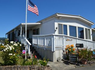 1562 Queens Row, Fortuna, CA 95540