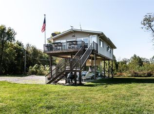 32 Sherwood Harbor Dr, Portage Des Sioux, MO 63373