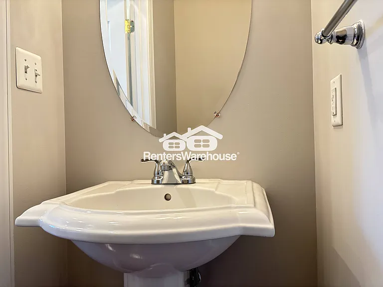3511 Carriage Walk Ln — Photo 11