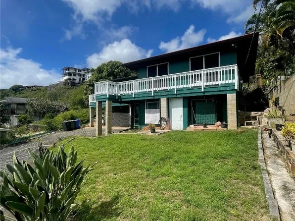 1548 Onipaa St, Honolulu, HI 96819