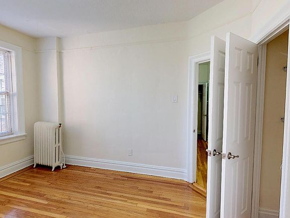 5th image of 28 Duncan Ave APT B2