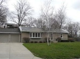 411 Wendy Heights Rd, Council Bluffs, IA 51503