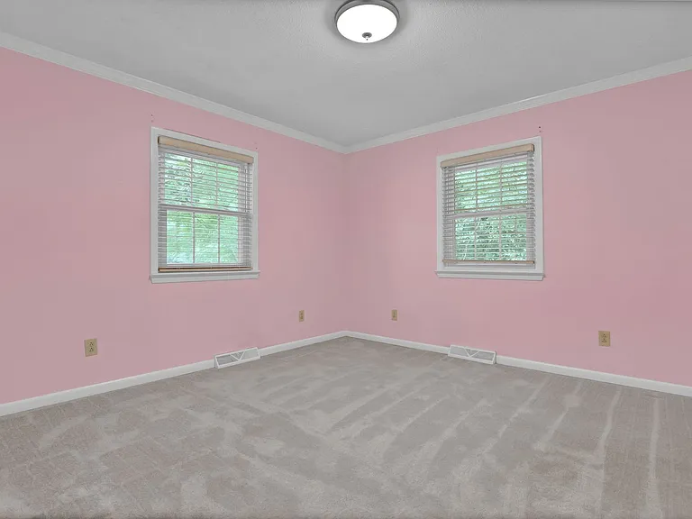 700 Clyde Dr — Photo 28
