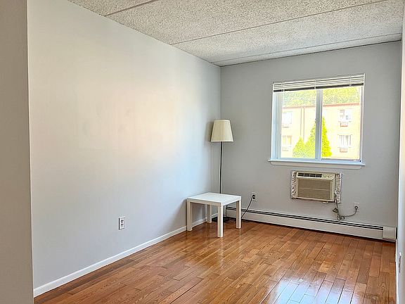5th image of 3355 13th St