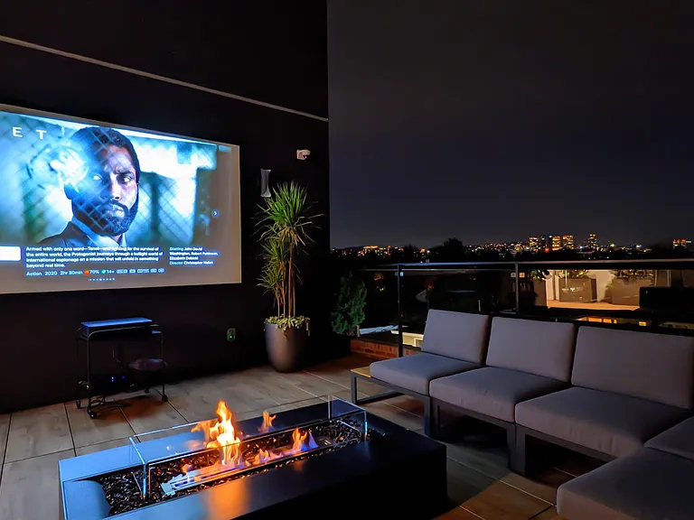 Rooftop Movie Theater & Lounge