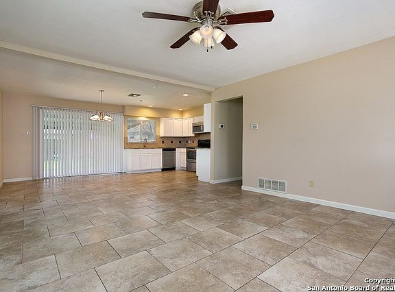 5th image of 6823 Blue Lake Dr