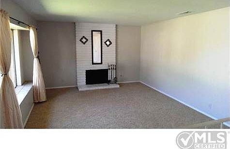 3rd image of 561 Woods Dr