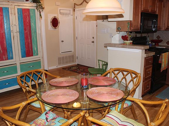 3rd image of 209 Forest Hls APT 217