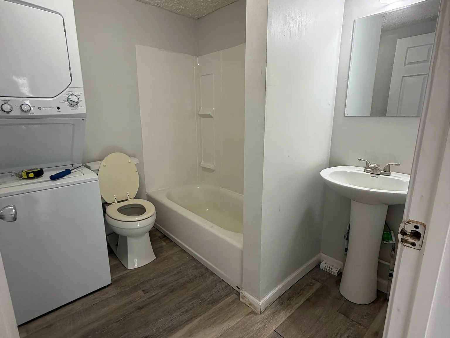 615 E Court Street - C — Photo 4