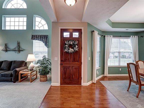 5th image of 731 Mackenzie Ct
