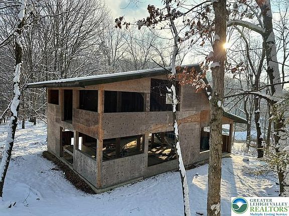 5th image of 696 Dunkels Church Rd