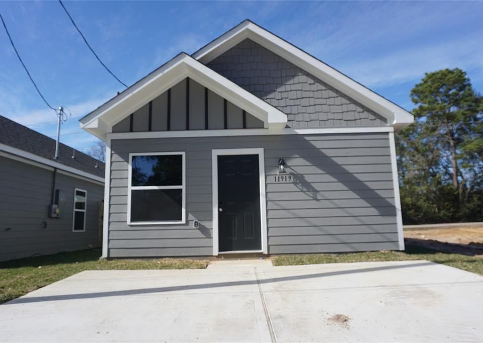 1st image of 11919 Nelwood Street