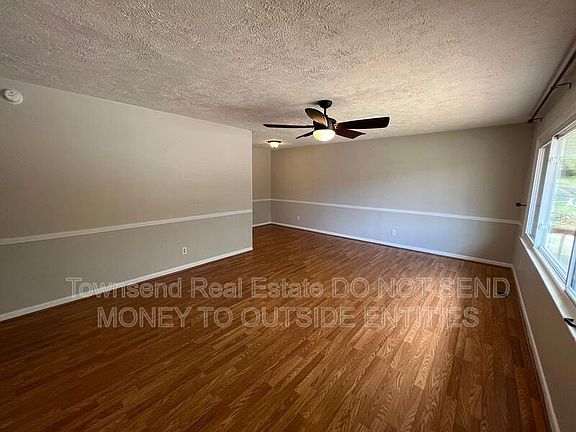 3rd image of 1905 McPherson Ave