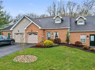 7044 Clubview Dr, Bridgeville, PA 15017
