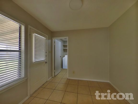 5th image of 3914 Sweetgum Ct
