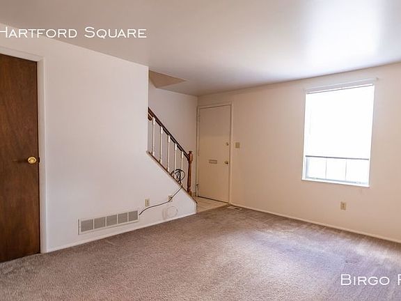 5th image of 446 Hartford Sq