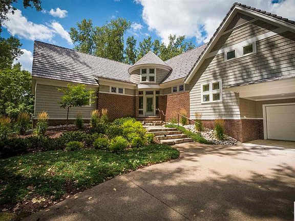 4th image of 955 Quail Hollow Cir