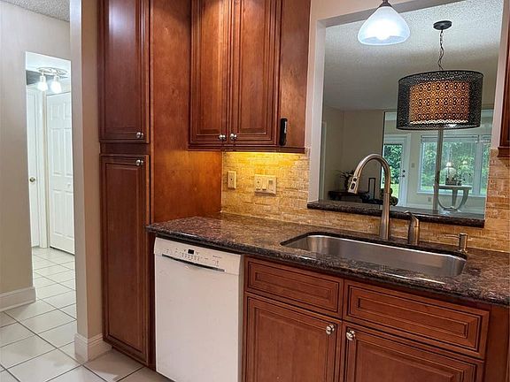 3rd image of 9245 Flynn Cir