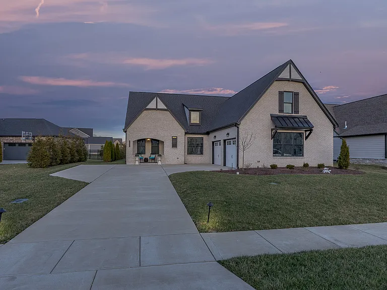 7444 Flatbush Dr — Photo 14