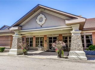 100 Burloak Dr #1414, Burlington, ON L7L6P6