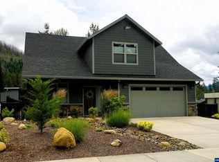 305 Janice Ct, Detroit, OR 97342