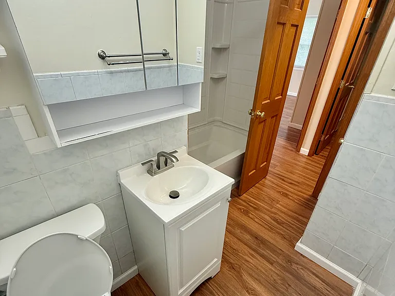 118 Barclay Rd — Photo 6