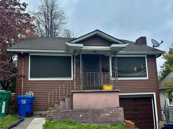 526 N 68th Street, Seattle, WA 98103