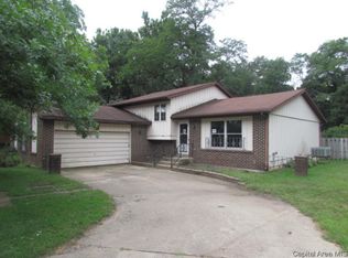 8 Greentree St, Beardstown, IL 62618