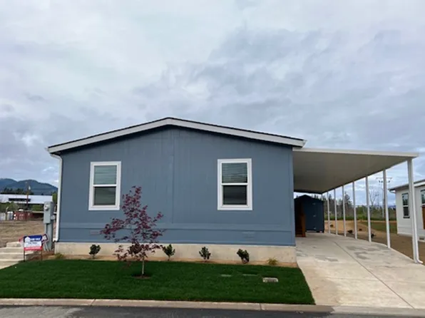 300 Luman Rd Unit 146, Phoenix, OR 97535