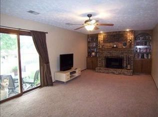 3740 Pinehill Rd, Bellevue, NE 68123