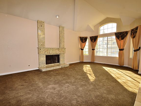 3rd image of 4143 Creekpoint Ct